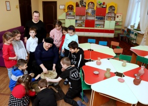 Республиканский Дом народного творчества продолжает серию мастер-классов, которые знакомят жителей Дагестана с традиционными ремёслами республики.
