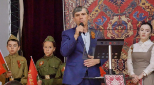 Во Дворце культуры с. Акуша состоялся фестиваль военно-патриотической песни «С песней к Победе!»