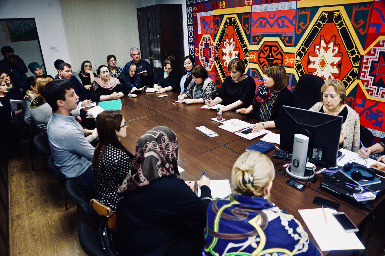 В Республиканском Доме народного творчества состоялось совещание с руководителями органов управления культуры муниципальных образований РД. В Республиканском Доме народного творчества состоялось совещание с руководителями органов управления культуры муниципальных образований РД.