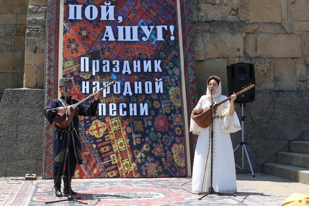3 июля XXI Международный фестиваль фольклора и традиционной культуры «Горцы» продолжил свою работу в Дербенте 3 июля XXI Международный фестиваль фольклора и традиционной культуры «Горцы» продолжил свою работу в Дербенте