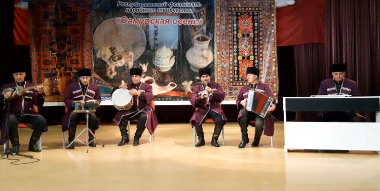 3 ноября в Магарамкентском районе прошел праздник народного творчества «Самурская осень» 3 ноября в Магарамкентском районе прошел праздник народного творчества «Самурская осень»