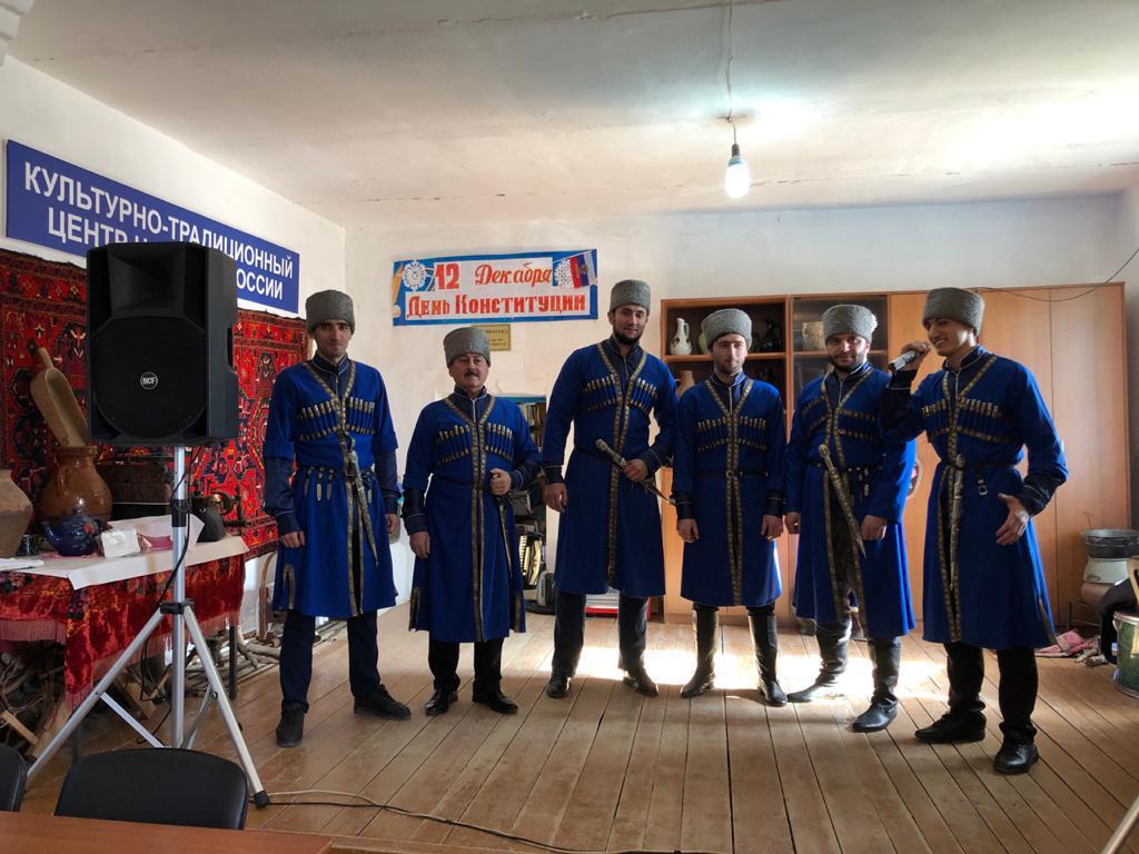 18 февраля в рамках проекта «Творческий десант» народный хор «Торкъали» с.Коркмаскала выступил в культурно-досуговом центре с.Темиргое Кумторкалинского района. 18 февраля в рамках проекта «Творческий десант» народный хор «Торкъали» с.Коркмаскала выступил в культурно-досуговом центре с.Темиргое Кумторкалинского района.