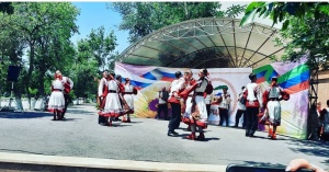 2 июля  в г. Кизляре, в Центре традиционной культуры народов России в рамках Международного фестиваля традиционной культуры и фольклора «Горцы» прошел Республиканский праздник казачьей культуры «Слава казачья» 
