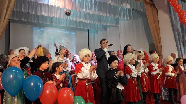 Фольклорным праздником Тарумовский район отметил 71-ю годовщину со дня образования Фольклорным праздником Тарумовский район отметил 71-ю годовщину со дня образования