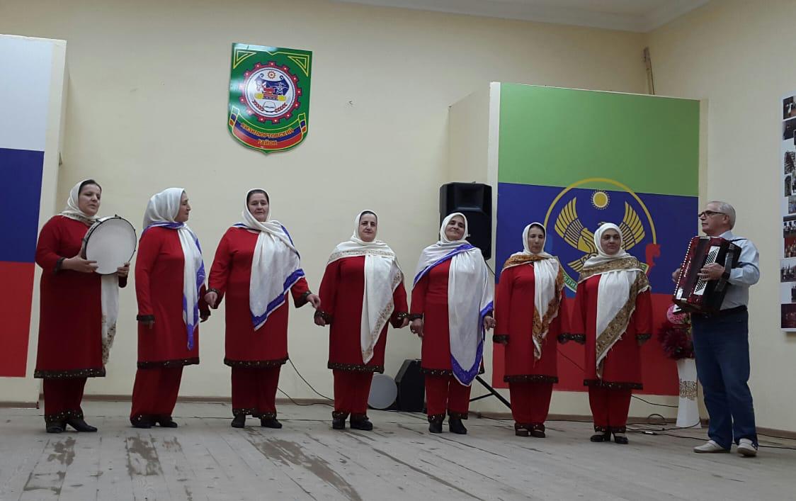 В сельском доме культуры с.Зубутли-Миатли состоялся концерт творческих коллективов Казбековского и Кизилюртовского районов. В сельском доме культуры с.Зубутли-Миатли состоялся концерт творческих коллективов Казбековского и Кизилюртовского районов.
