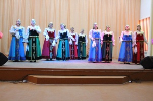 12 марта в рамках проекта Министерства культуры РД, Республиканского Дома народного творчества «Творческий десант» фольклорный коллектив «Рыбачка» Тарумовского района с концертной программой «Единая страна Россия» выступил в с.Черняевка Кизлярского района