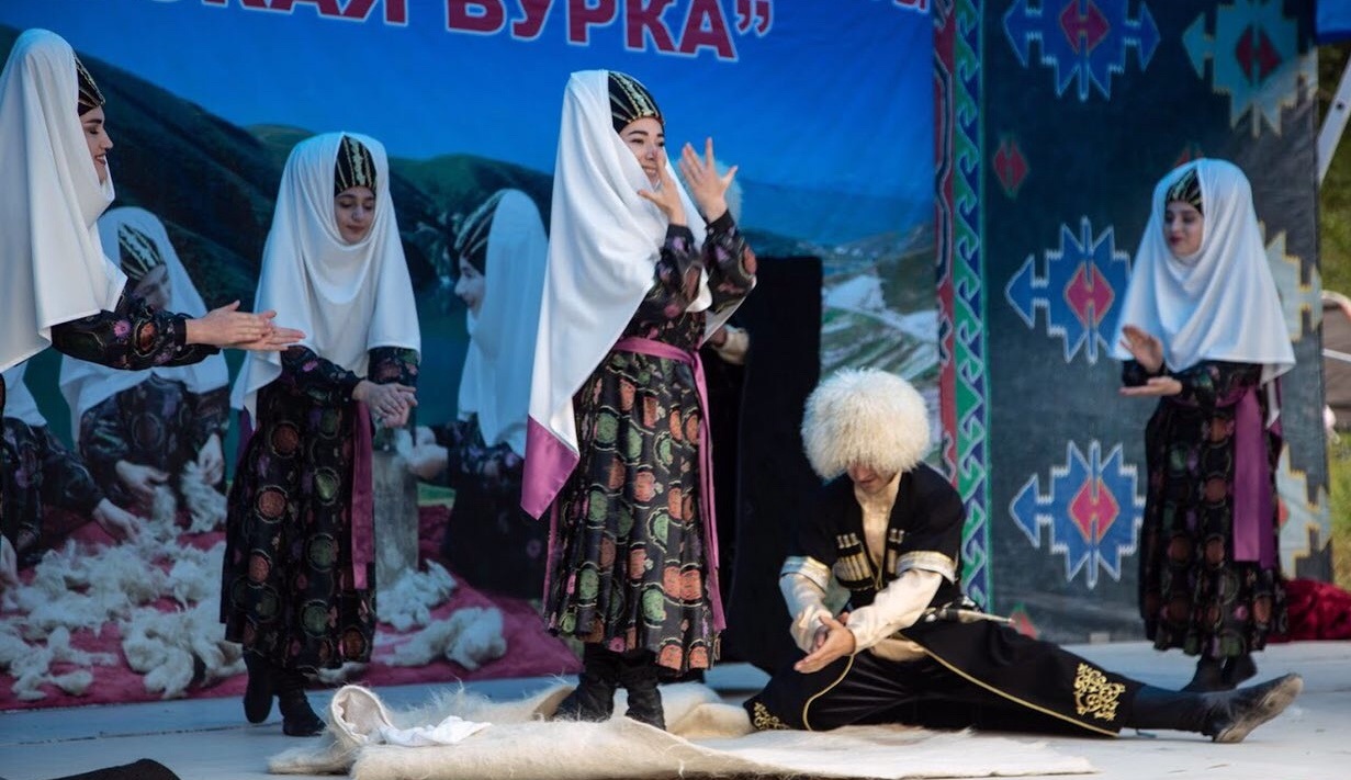 Республиканский фестиваль традиционной культуры и фольклора «Андийская бурка» Республиканский фестиваль традиционной культуры и фольклора «Андийская бурка»