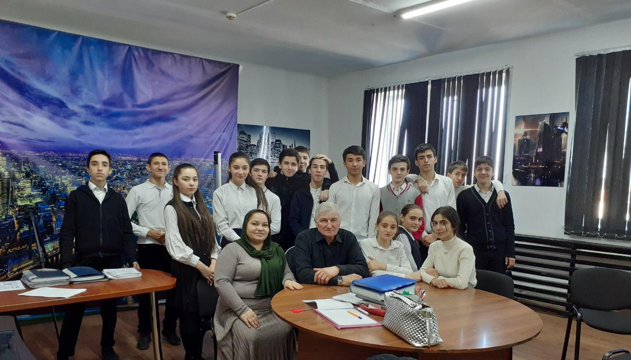 В рамках календаря мероприятий муниципальных образований республики работники культурно-досугового центра п.Тюбе Кумторкалинского района организовали мастер-класс по хореографии для учеников старших классов. В рамках календаря мероприятий муниципальных образований республики работники культурно-досугового центра п.Тюбе Кумторкалинского района организовали мастер-класс по хореографии для учеников старших классов.