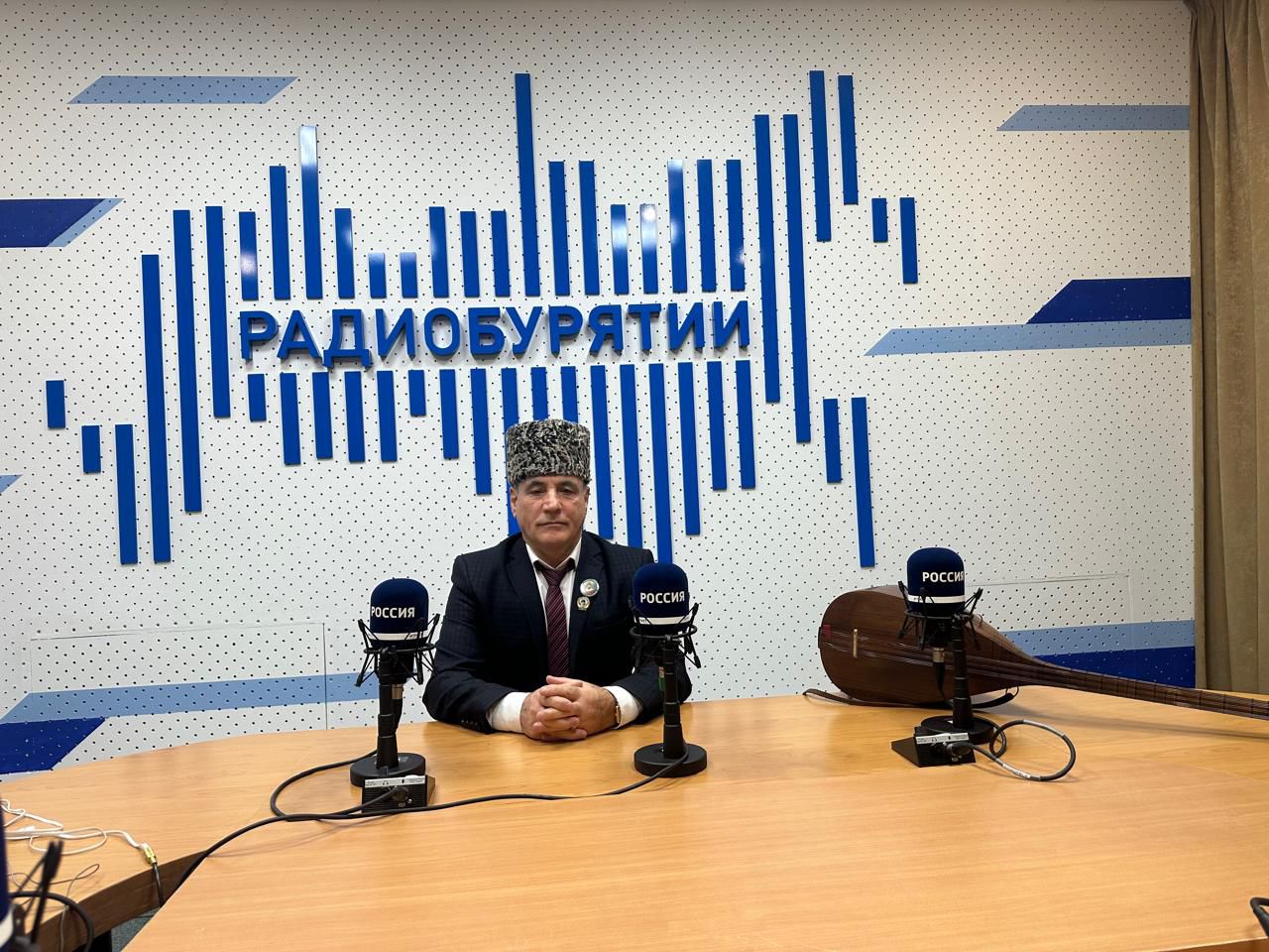 Ашуг Айдун Магомедов принял участие в межрегиональном фестивале «Хуурайм наадан» в г.Улан-Удэ Ашуг Айдун Магомедов принял участие в межрегиональном фестивале «Хуурайм наадан» в г.Улан-Удэ