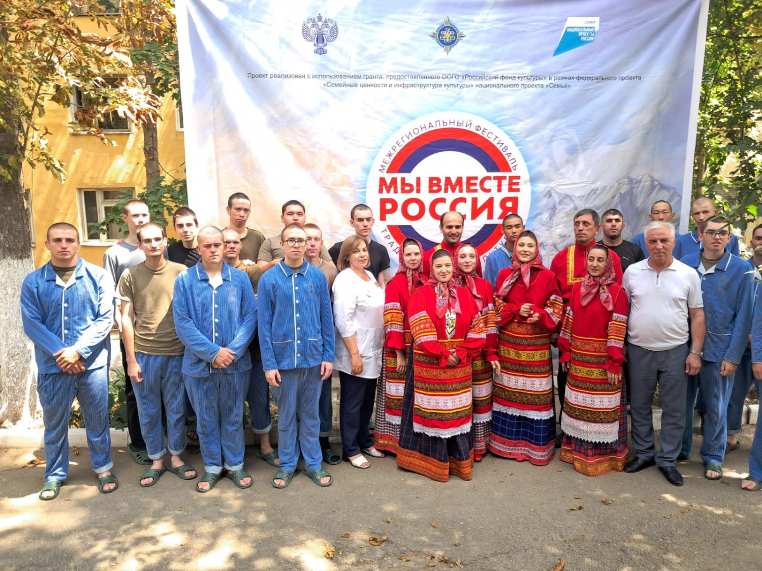В воинских частях Буйнакска и Каспийска прошли патриотические акции «Слава защитникам». В воинских частях Буйнакска и Каспийска прошли патриотические акции «Слава защитникам».