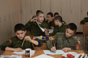 Республиканский Дом народного творчества организовал мастер-класс по изобразительному искусству в 1-ом Дагестанском кадетском корпусе им. генерала-полковника Г.Н. Трошева