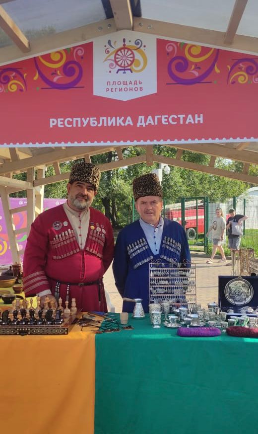 Магомедали Магомедалиев принял участие в Межрегиональном творческом фестивале славянской культуры «Русское поле» Магомедали Магомедалиев принял участие в Межрегиональном творческом фестивале славянской культуры «Русское поле»