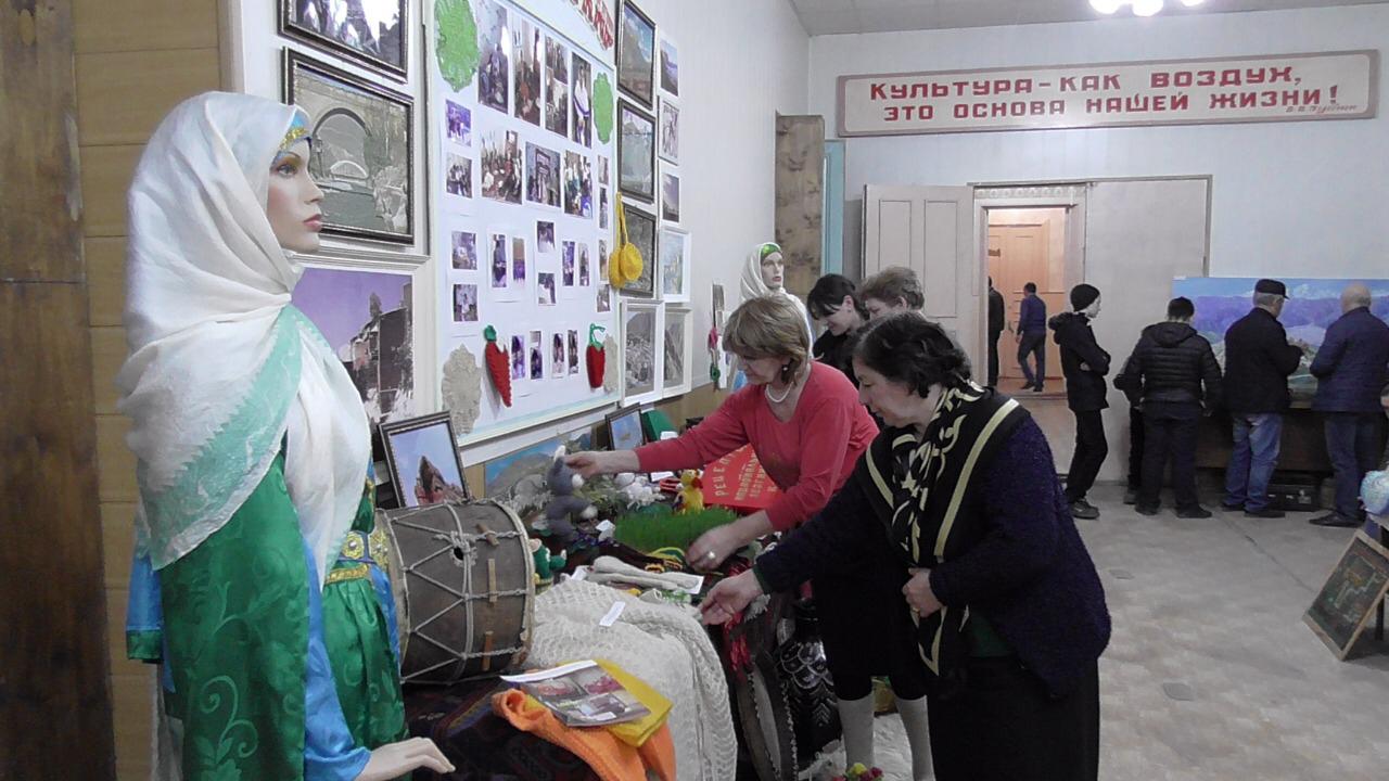 В Доме культуры села Ахты Ахтынского района прошёл районный этап фестиваля народного творчества «Россия – Родина моя. В Доме культуры села Ахты Ахтынского района прошёл районный этап фестиваля народного творчества «Россия – Родина моя.