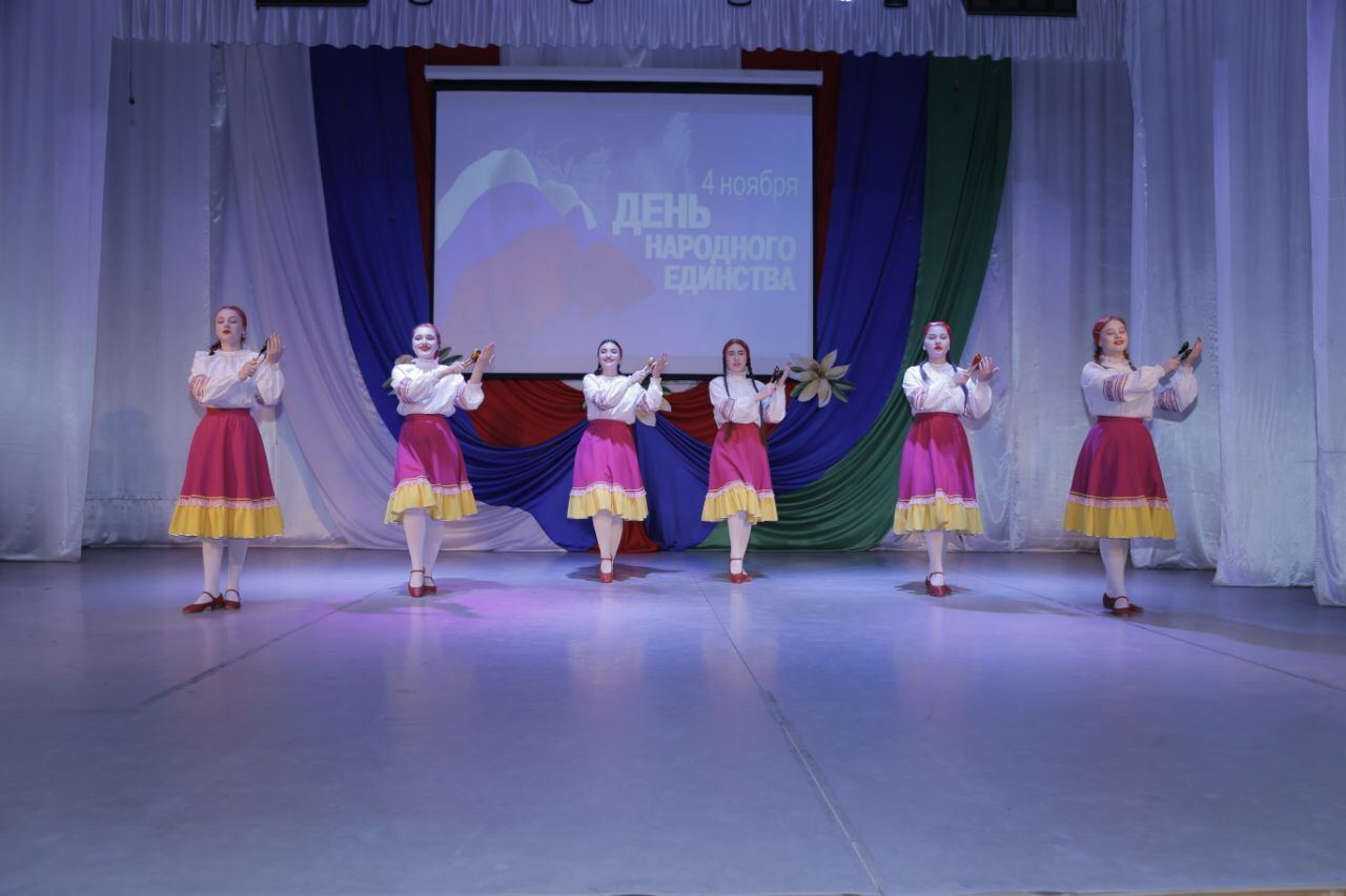 Сегодня, 4 ноября в г.Буйнакске в рамках Года памяти и славы в России, прошел ставший традиционным, Праздник народной культуры «Наследие». Сегодня, 4 ноября в г.Буйнакске в рамках Года памяти и славы в России, прошел ставший традиционным, Праздник народной культуры «Наследие».