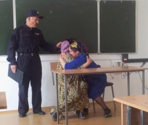 В рамках театрального десанта «Театр на гастролях» народный театр им.И.Муцалханова Бабаюртовского района выступил в СОШ №1, 2 с.Бабаюрт и Школе-интернате Кизилюртовского филиала Управления образования.