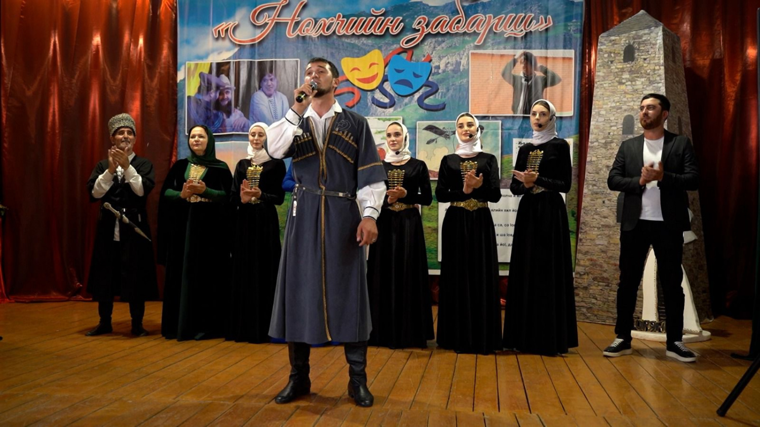 В Хасавюртовском районе в рамках 100 - летия народного поэта Дагестана Расула Гамзатова прошел праздник чеченской культуры « Нохчийн Забараш». В Хасавюртовском районе в рамках 100 - летия народного поэта Дагестана Расула Гамзатова прошел праздник чеченской культуры « Нохчийн Забараш».