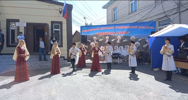 В Ботлихском районе прошел фестиваль традиционной культуры «Андийская бурка» В Ботлихском районе прошел фестиваль традиционной культуры «Андийская бурка»