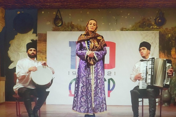 «Творческий десант» в доме культуры с. Хури