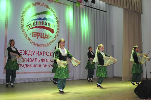 В Дахадаевском районе встречали участников Международного фестиваля «Горцы».