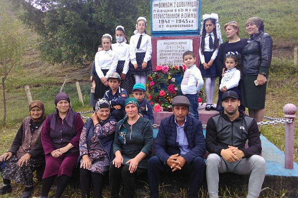 Агульский, Рутульский, Тарумовский, Унцукульский, Кулинский районы, города Дагестанские огни и Дербент присоединились к акциям, посвященным Дню памяти и скорби.