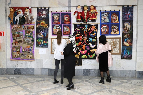 Выставка детского художественного творчества и арт-площадка «Рисуют дети»