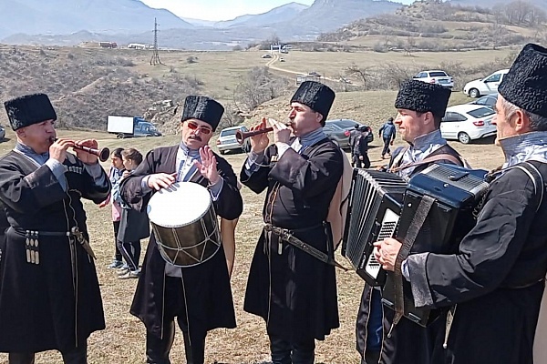 В Дахадаевском районе прошел праздник первой борозды
