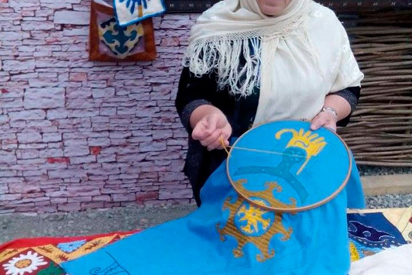 Дни народного творчества Дагестана во Франции.