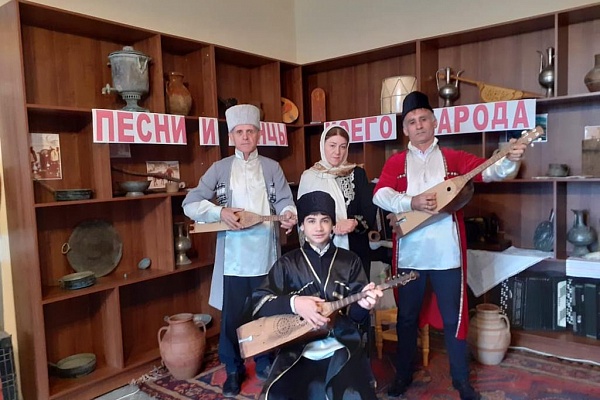 Фестиваль традиционной культуры и фольклора «Песни и танцы моего народа».