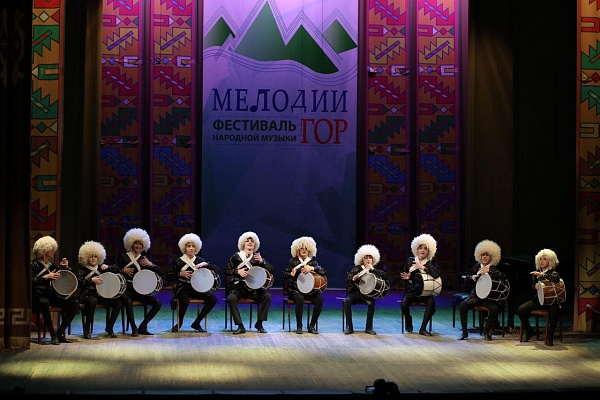 Сегодня, 5 апреля в Махачкале прошел фестиваль народной музыки «Мелодии гор»