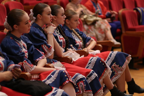 1 июля в Махачкале, в рамках фестиваля «Слава Казачья», состоялся открытый мастер-класс по разучиванию русской и казачьей народной песни