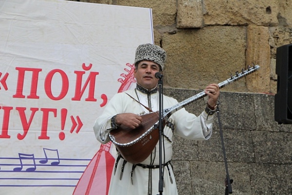 Участники международного фестиваля «Каспий - берега дружбы» выступили в Дербенте 