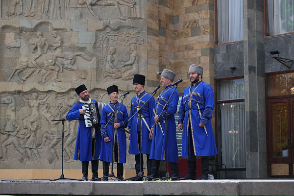 Республиканский хоровой фестиваль «Песни Родины моей». 