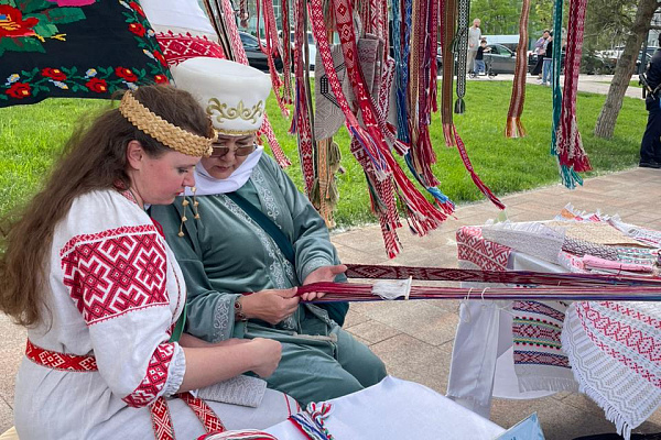 4 мая выставка мастеров народных промыслов и ремесел 