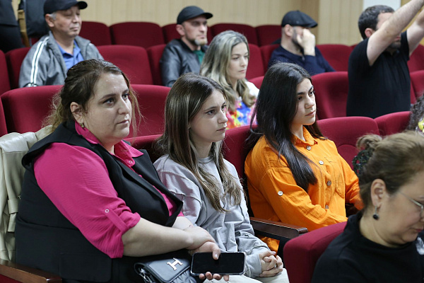 3 мая в Махачкале в Национальной библиотеке им.Р.Гамзатова прошел  мастер-класс по видеотворчеству