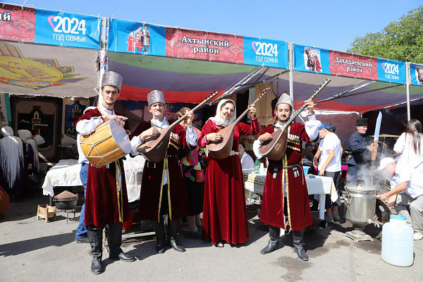 Республиканский праздник «Семья Дагестана»