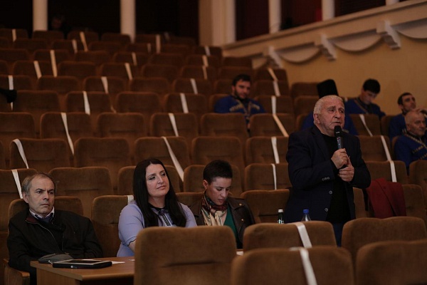 Сегодня, 5 апреля в Махачкале прошел Республиканский хоровой фестиваль «Возьмемся за руки, друзья!»