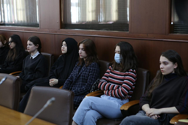 28 марта в конференц-зале Национальной библиотеке им.Р.Гамзатова состоялся круглый стол «Вопросы выявления, описания и сохранения объектов нематериального культурного наследия»