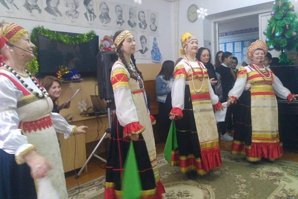 Предновогодний благотворительный концерт прошел в  школе-интернат IV вида для слепых и слабовидящих детей.