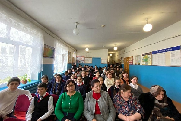 В рамках календаря мероприятий муниципальных образований в городах и районах республики прошли мероприятия, приуроченные к Международному дню родных языков, который отмечается 21 февраля.