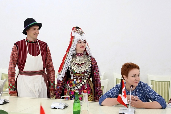 Участники международного фестиваля «Горцы» встретились с главой Дагестана Владимиром Васильевым