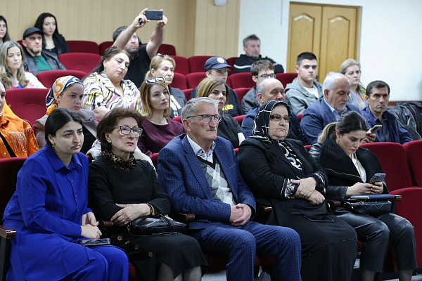 3 мая в Махачкале в Национальной библиотеке им.Р.Гамзатова прошел  мастер-класс по видеотворчеству