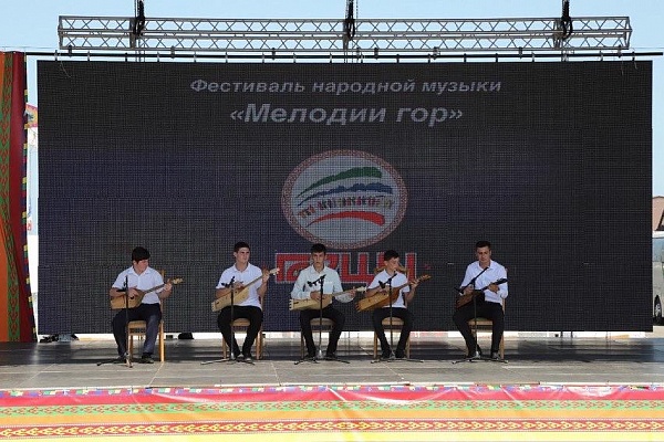 В Дагестане состоялся фестиваль народной музыки «Мелодии гор»