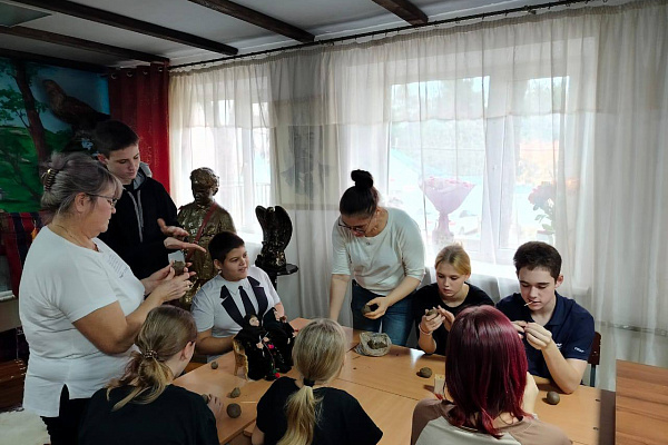 Дети из Белгородской области приняли участие в мастер-классе, организованном Республиканским домом народного творчества