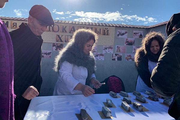 В муниципалитетах республики проходят мероприятия посвященные Дню полного освобождения Ленинграда от фашистской блокады.