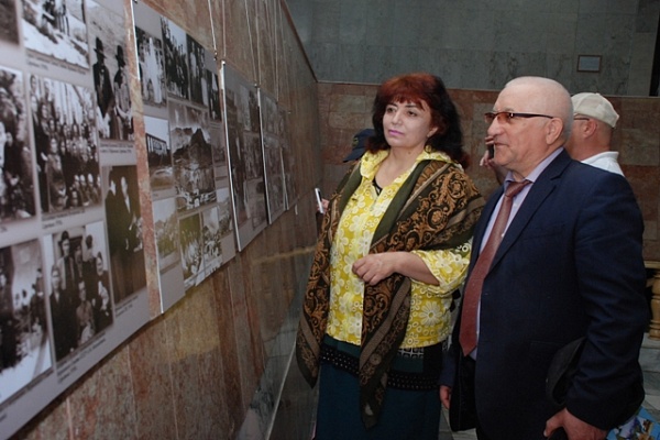 В Махачкале открылась фотовыставка  «Мое село – Кумух»