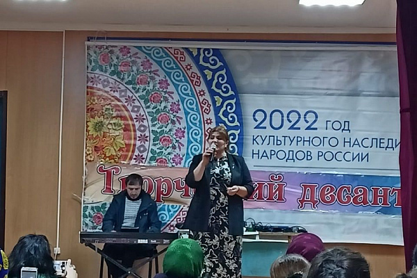 Народный театр и солисты Центра культуры с. Хив выступили с выездными программами в селах Хивского района