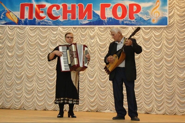 24 октября в Центре традиционной культуры народов России в селении Нижнее Казанище по инициативе Управления культуры Буйнакского района прошел фестиваль «Песни гор».