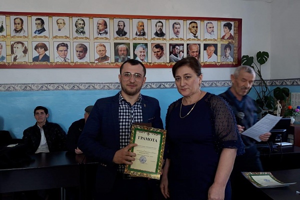 В рамках  года памяти и славы в честь 75-летия Великой Победы 18 февраля  в Центре культуры  прошёл  районный конкурс патриотической песни