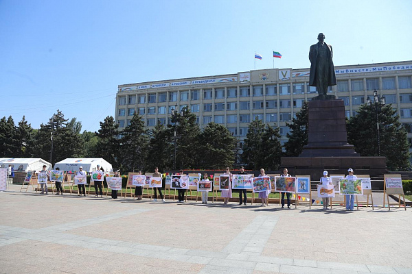 26 июня в Махачкале на центральной площади города прошла Республиканская культурная  акция «Мы против наркотиков!»