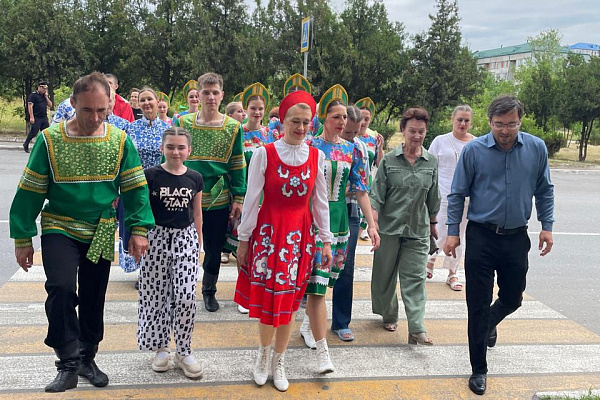 Город Каспийск сегодня встречал делегацию из Севастополя! 